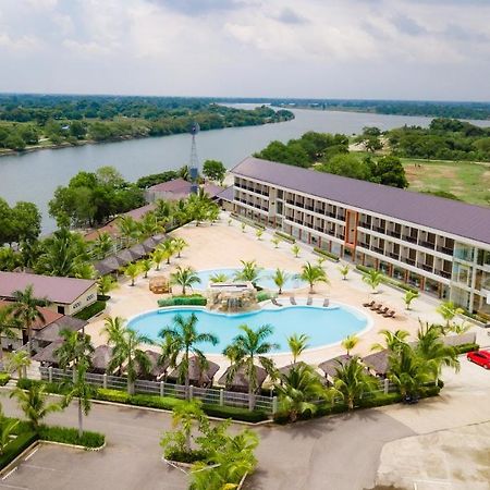 River Palm Hotel And Resort Powered By Cocotel Bugallon エクステリア 写真