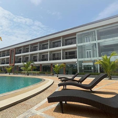 River Palm Hotel And Resort Powered By Cocotel Bugallon エクステリア 写真