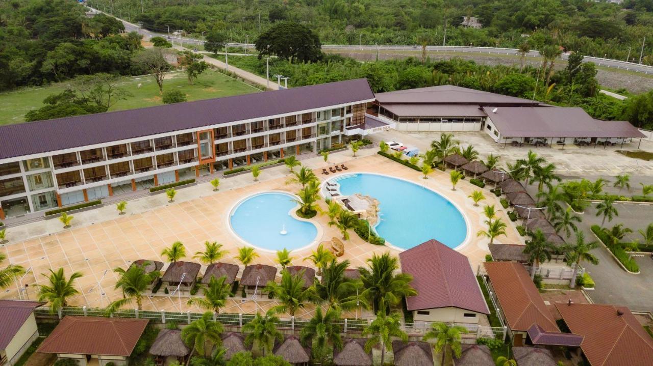 River Palm Hotel And Resort Powered By Cocotel Bugallon エクステリア 写真